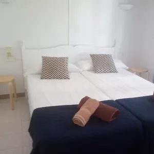 Apartamentos PLAYA PARK BRISAS Son Xoriguer Apartamento Cala'N Bosch (Menorca)